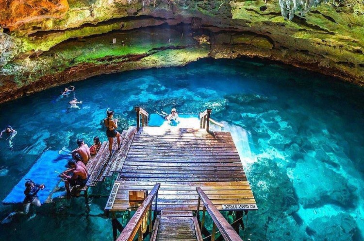 Devil’s Den tourism Florida