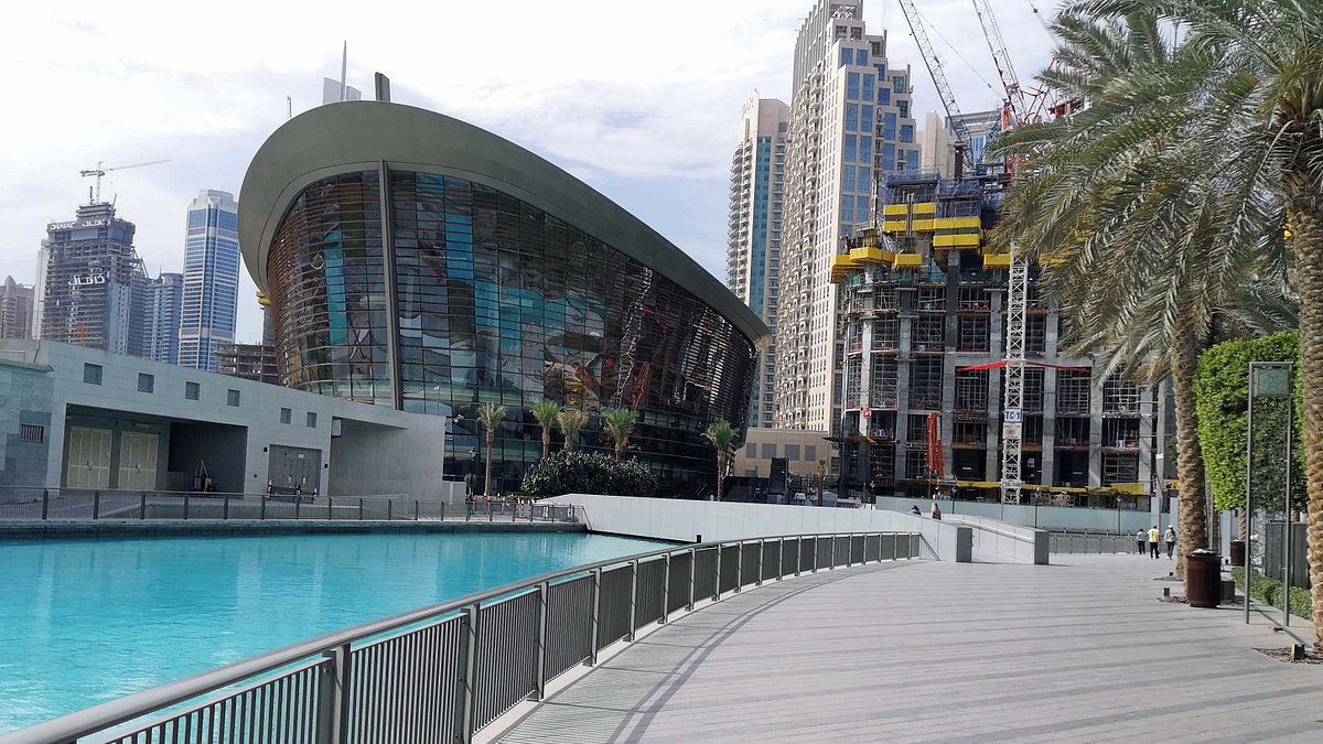 waterfront Dubai Opera
